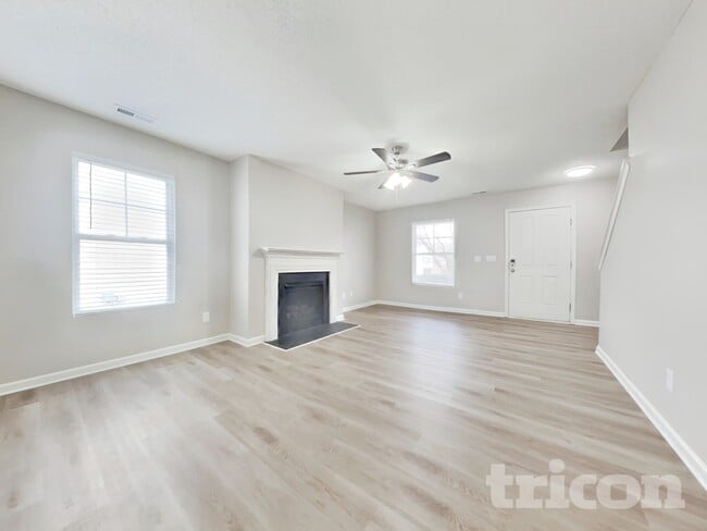 Photo - 26 Streamwood Way