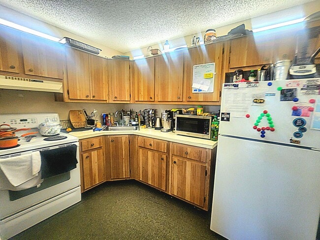 Photo - 310 Knotty Pine Cir Unit D-2