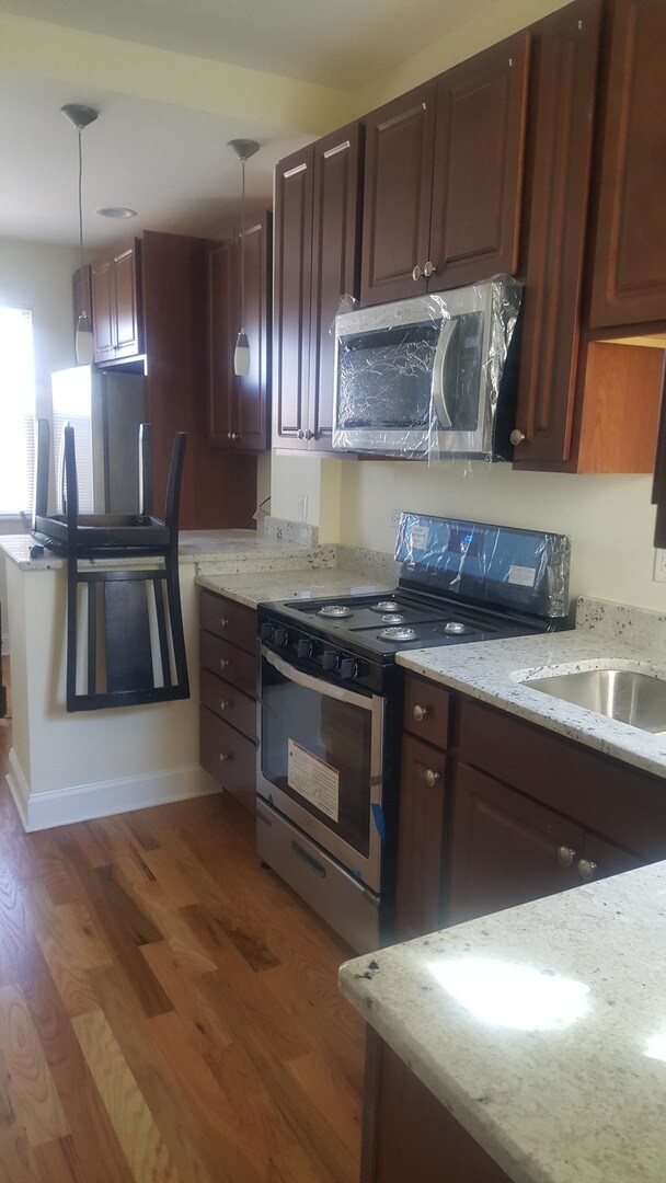 Photo - 4817 N Troy St