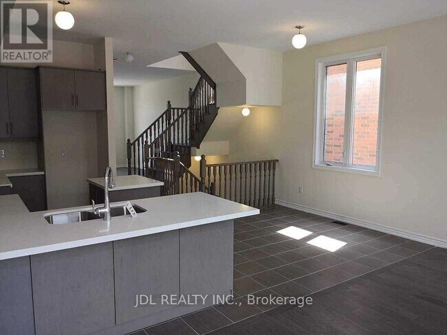 Photo - 19 Hyderabad Ln