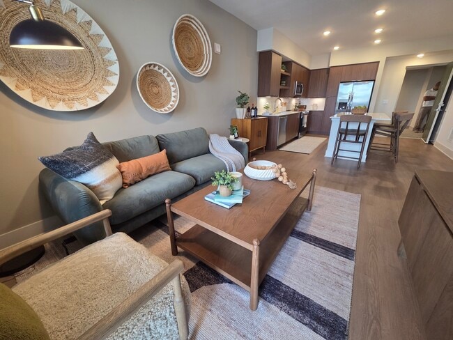 Building Photo - 6710 SW 29th St Unit A10