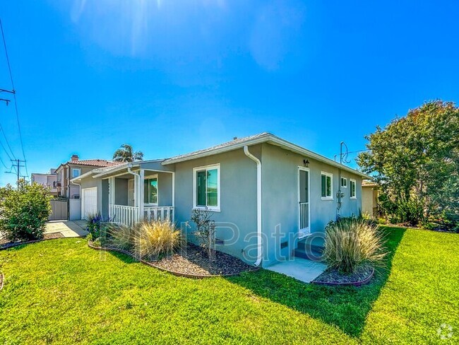 Building Photo - 3411 Vail Ave Rental