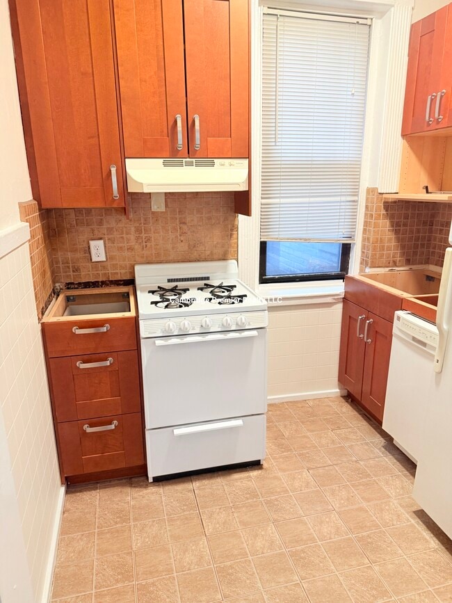 Building Photo - 29 Peterborough St