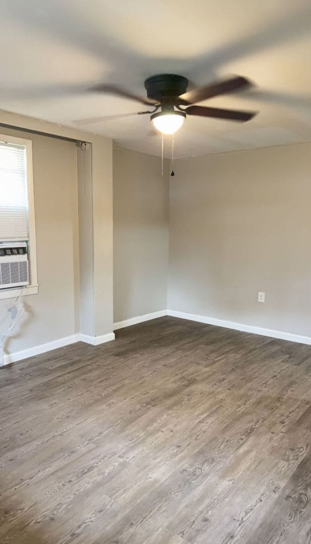 Photo - 902 Adams St Unidad 902-A Adams St