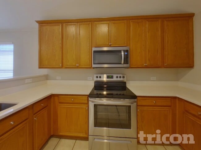 Photo - 14353 Snaffle Bit Trail