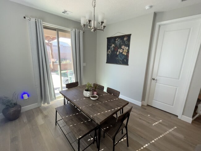 Photo - 4313 Lauren Lp NE