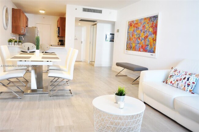 Photo - 100 Lincoln Rd Unidad 435