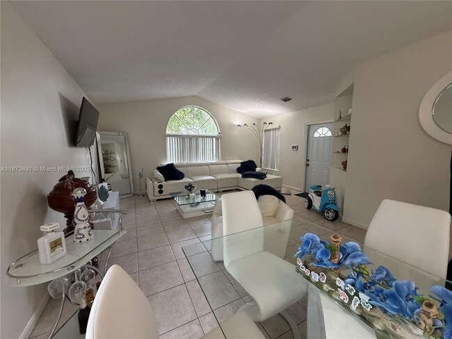 Photo - 14560 SW 124th Pl