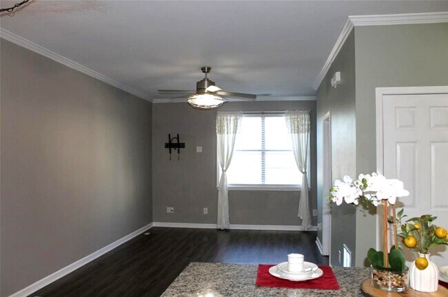 Photo - 27 Corinth Rd