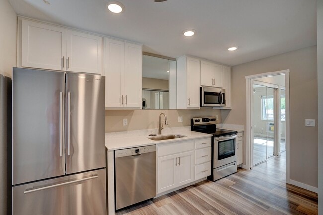 Photo - 418 10th Ave Unit 41802