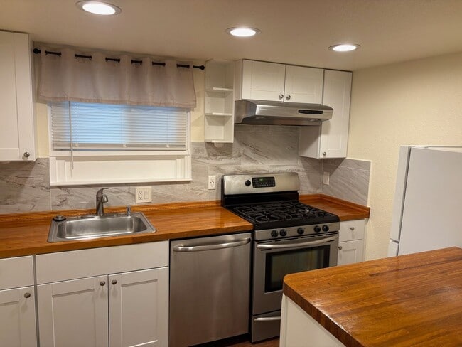 Photo - 22nd Street Apartment Unit C