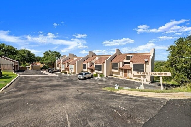 Photo - 409 Hi There