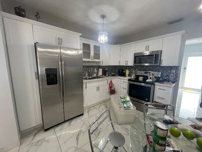 Photo - 55-W55 W 55th St