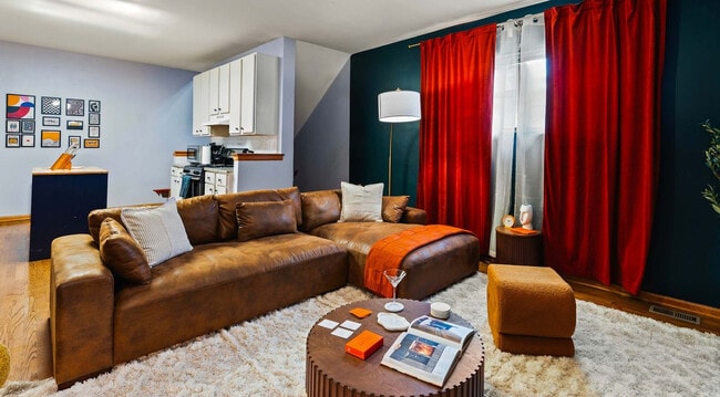 Photo - 1418 N Talman Ave Unit ID1026698P