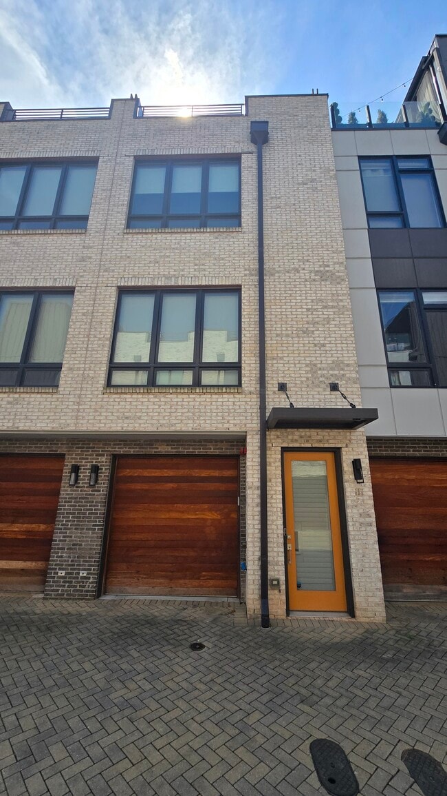 Photo - 117 City View Ct NE