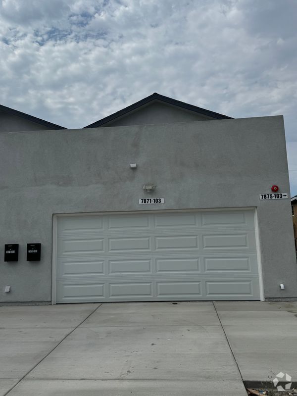 Building Photo - 7871 Glencoe Drive Rental