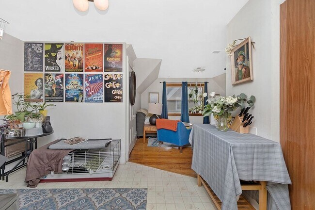 Photo - 287 Summit Ave Unidad 2