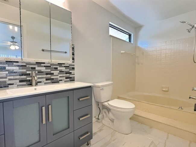 Photo - 2652 Riverside Dr