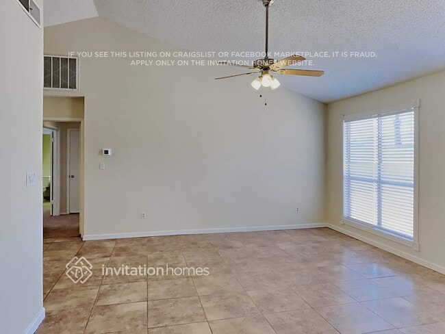 2500 N Cholla St