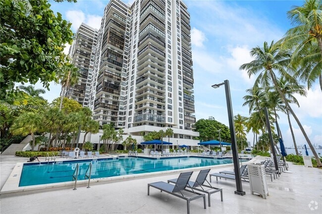 Building Photo - 2333 Brickell Ave Rental