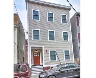 Building Photo - 7 Loring St Unit 1 Rental