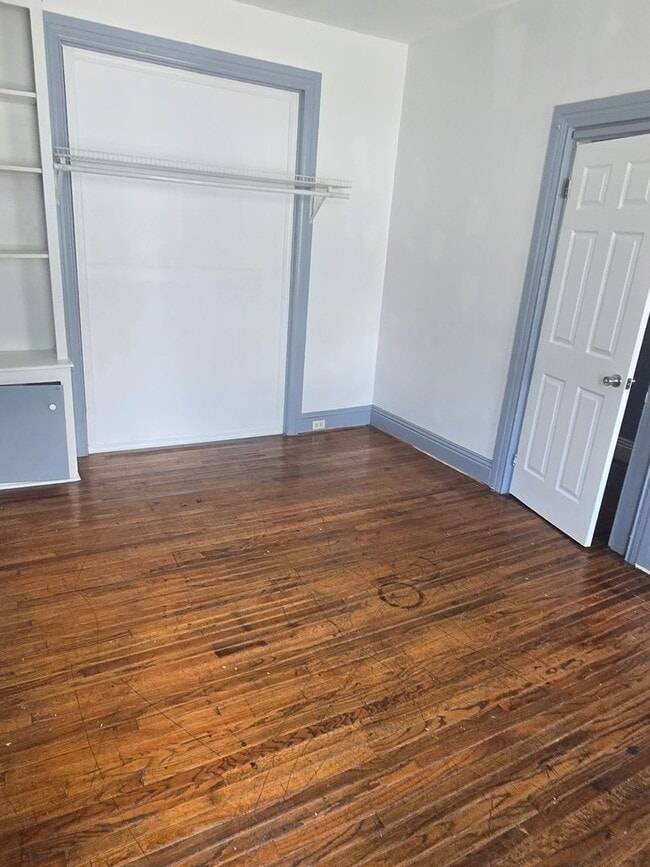 Photo - 228 W Jackson St