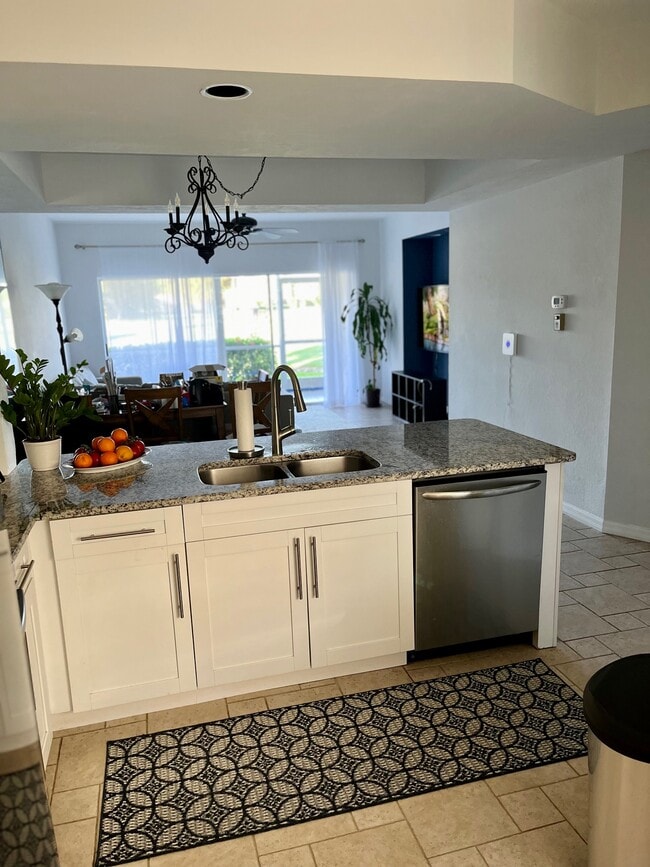 Photo - 1070 Woodshire Ln Unit E102