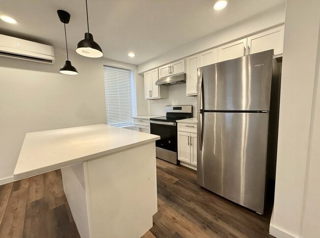 Photo - 451 Green Ln Unit 2