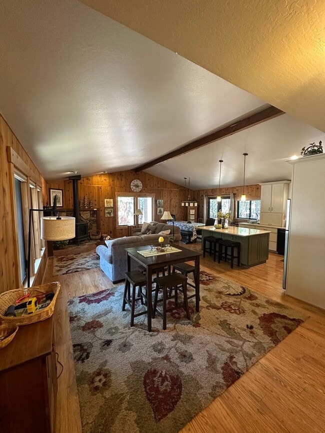 Photo - 15891 Northwoods Blvd
