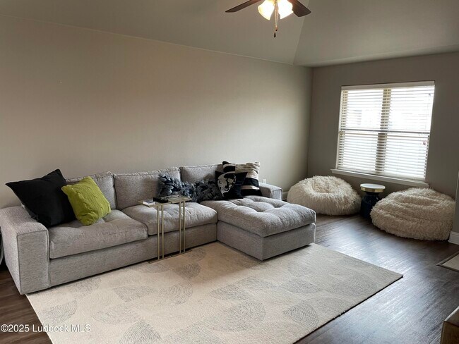 Photo - 7029 34th Pl