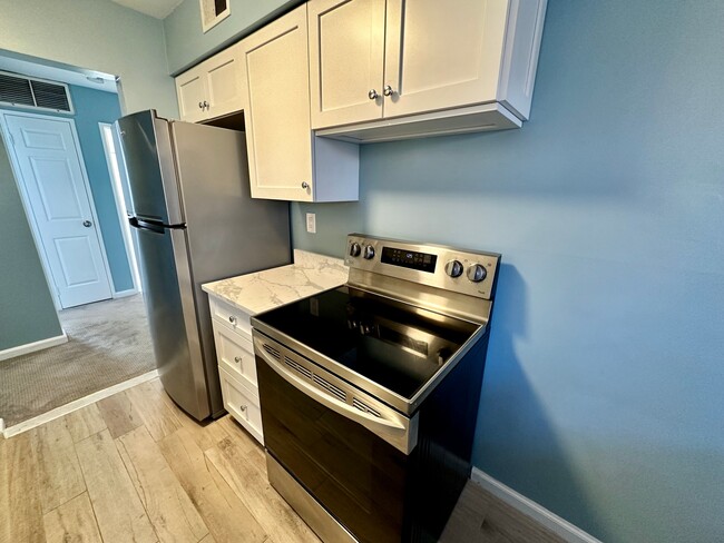 Photo - 358 Maple Ave Unit 2