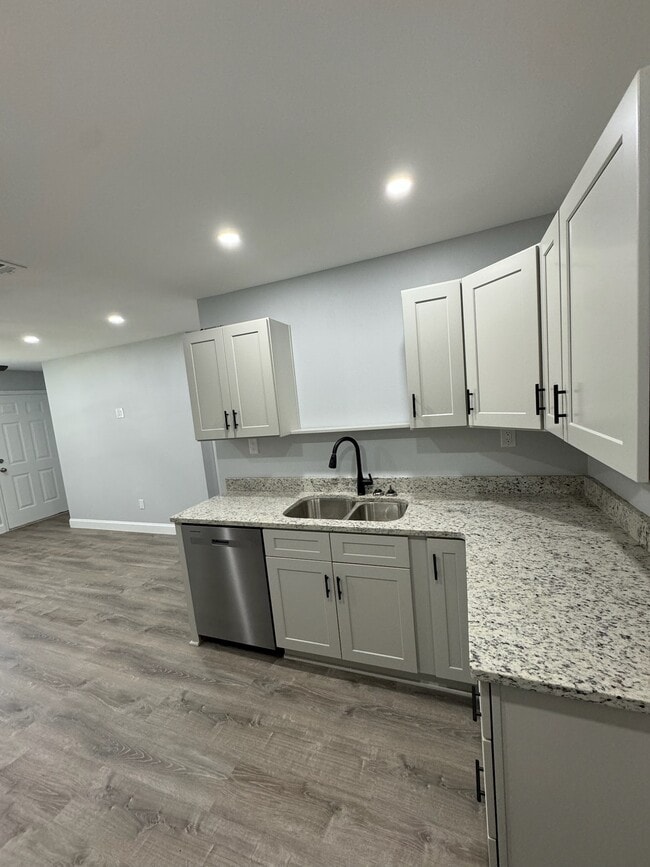 Photo - 1107 S Wilson St Unidad 1107 S Wilson St