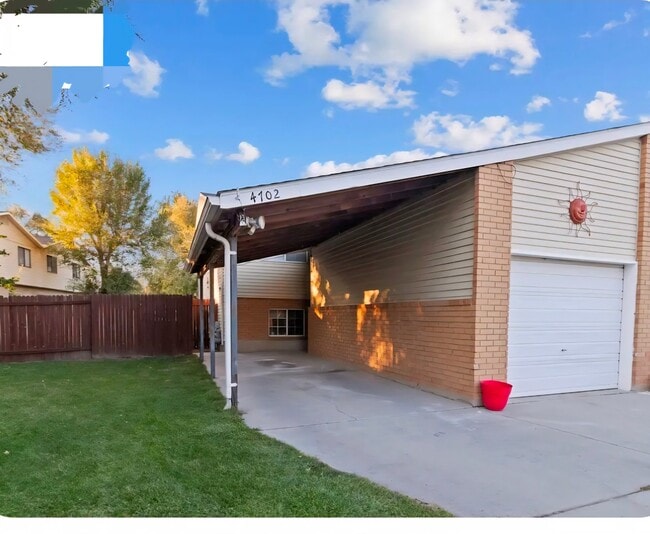 Building Photo - 4702 S Cathay Cir