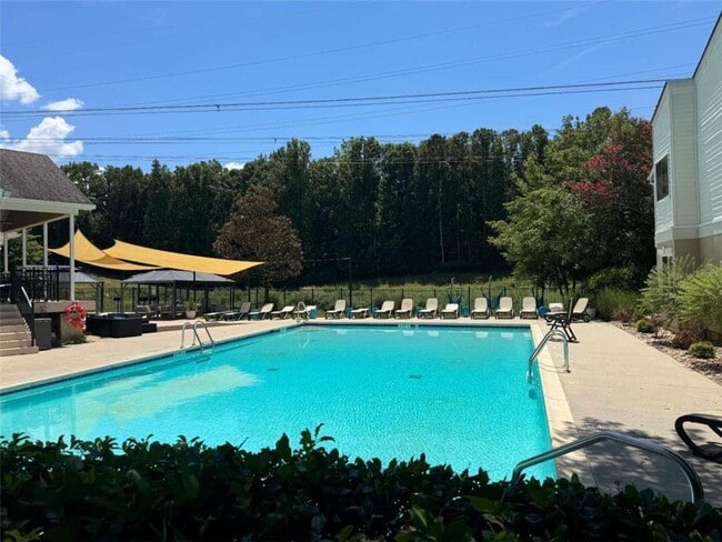 Photo - 5005 Wingate Way