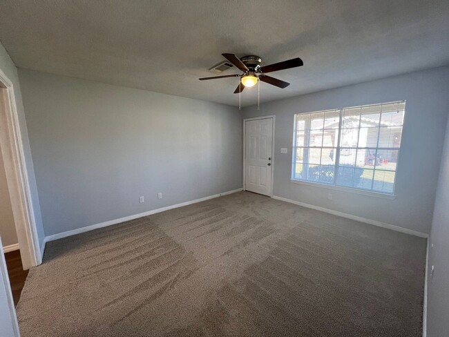 Photo - Pensacola - 2 Bedroom, 1 Bathroom - lawn care included
