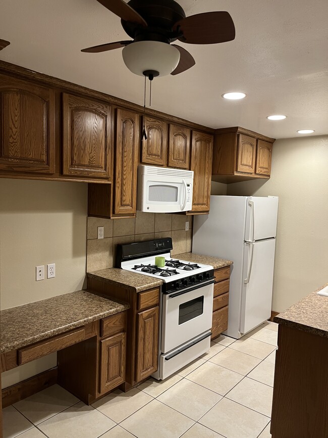 Photo - 435 E Creekside Cir Unit #B