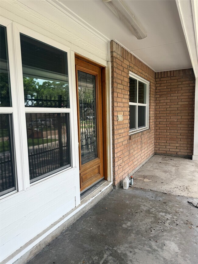 Photo - 902 Hidden Valley Dr