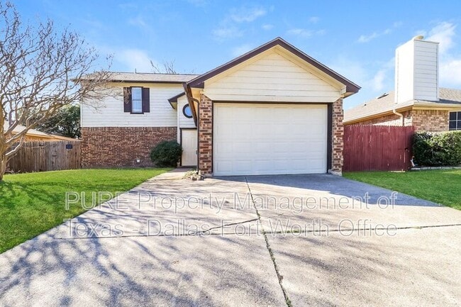 Building Photo - 2316 Summer Oaks Ct