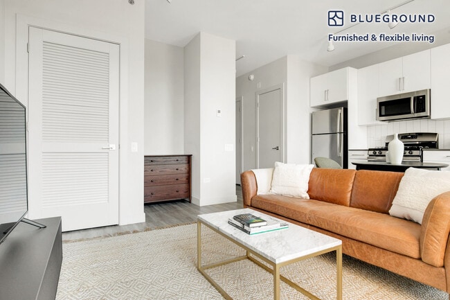 Photo - 330 S Wells St Unit SI FL14-ID193