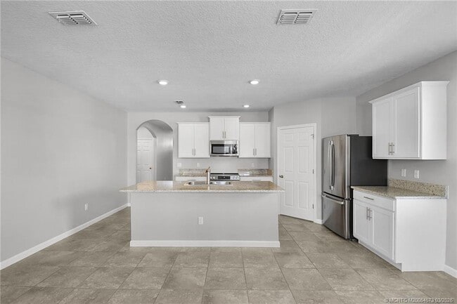 Photo - 10575 Jem St