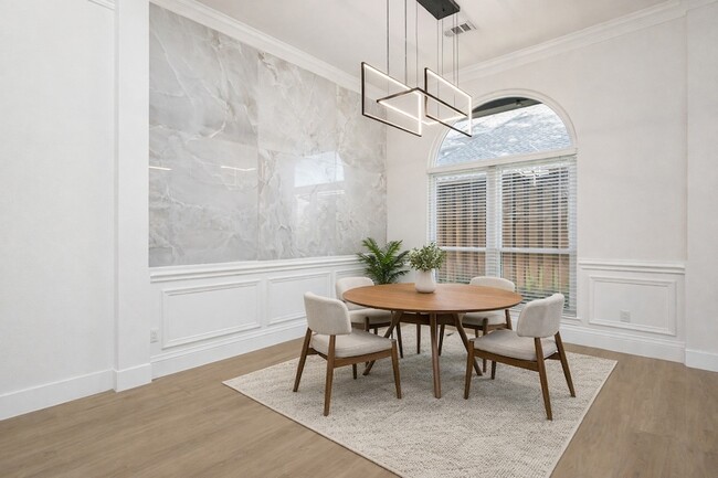 Photo - 7620 Worthing St