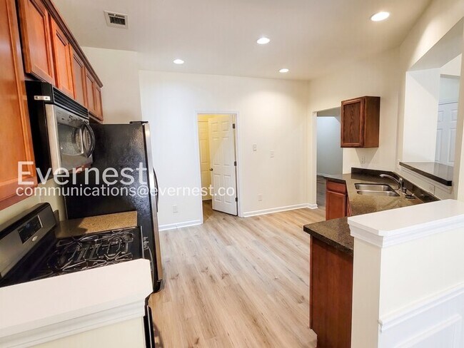 Photo - 3 Bed/2.5 Bath Townhome with Modern Amenities / Coming Soon!