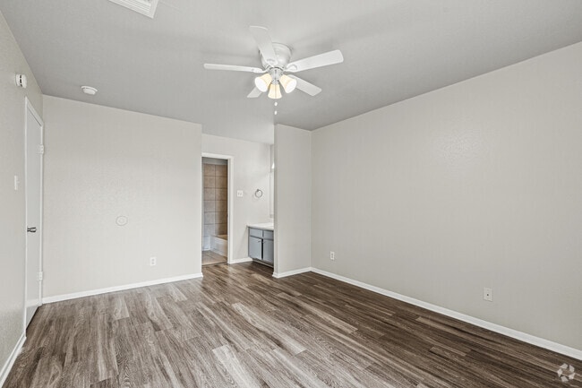 2BR, 1.5BA - 1,00SF - 1st Bedroom