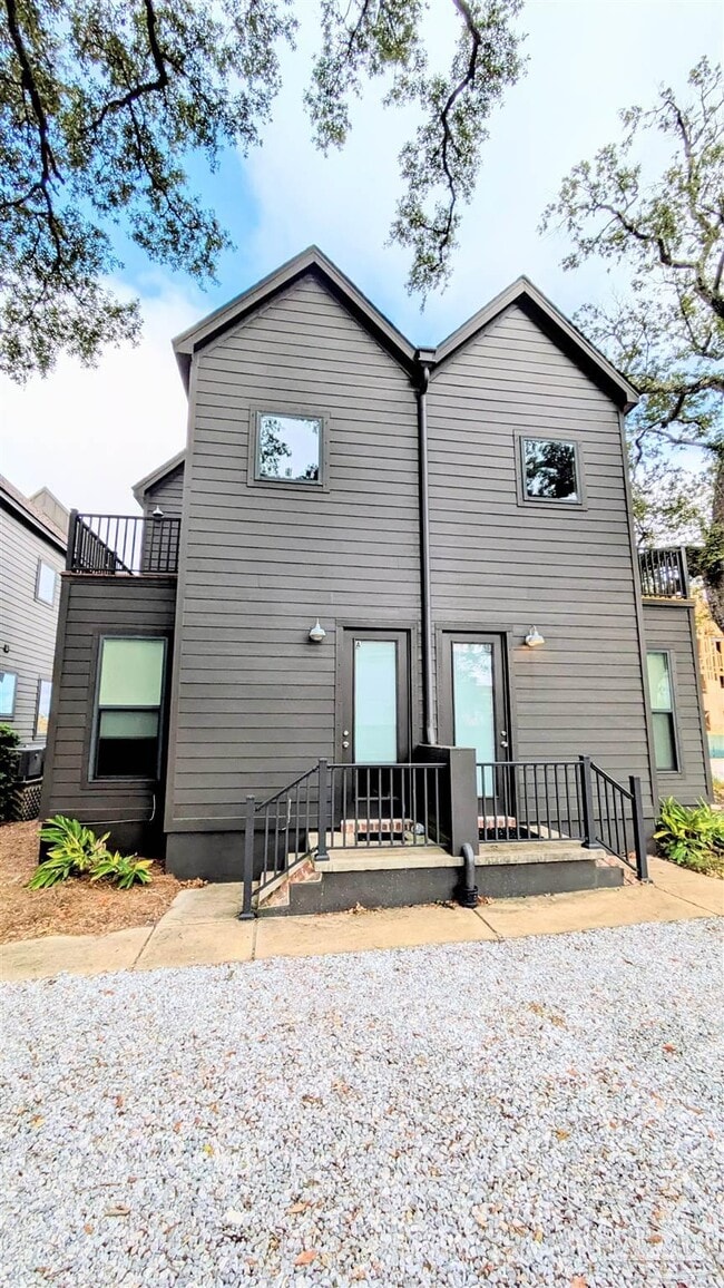 Photo - 379 S Clubbs St