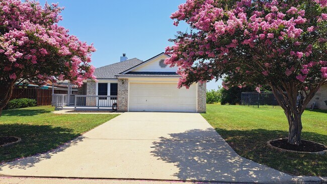 Photo - 804 Moon Glow Dr