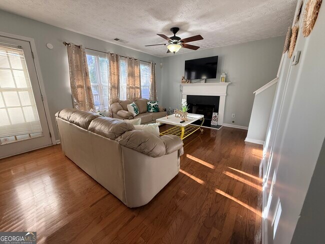 Photo - 10411 Tobano Trail