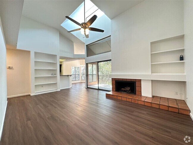 Building Photo - 4711 Spicewood Springs Rd Unit 3-213 Rental