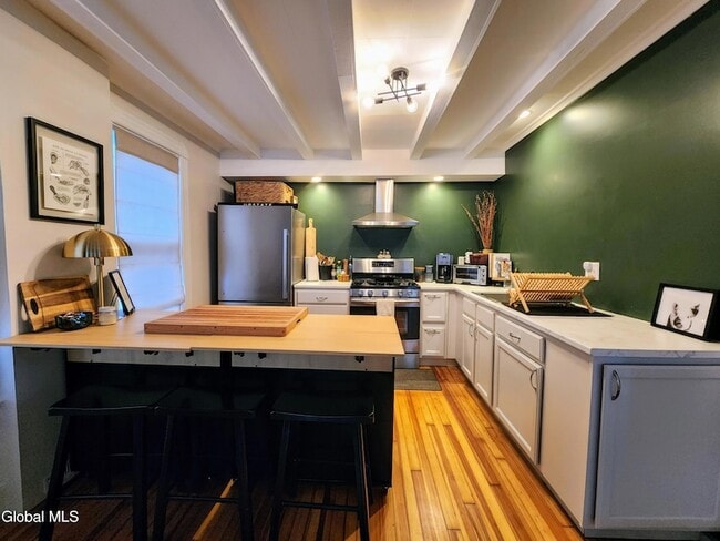 Photo - 11 Ingersoll Ave