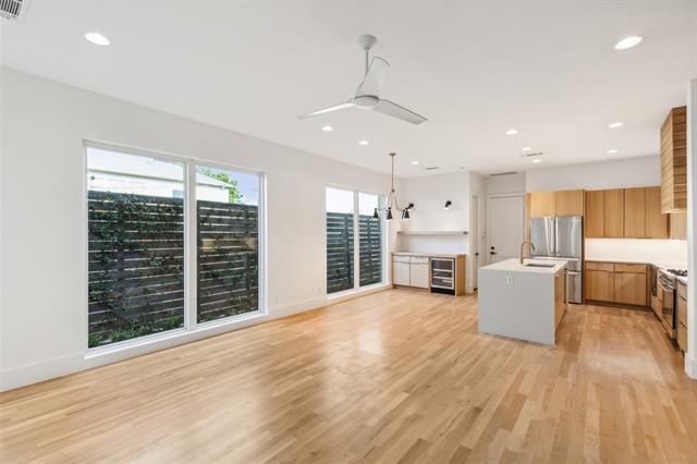 Photo - 5619 Anita St