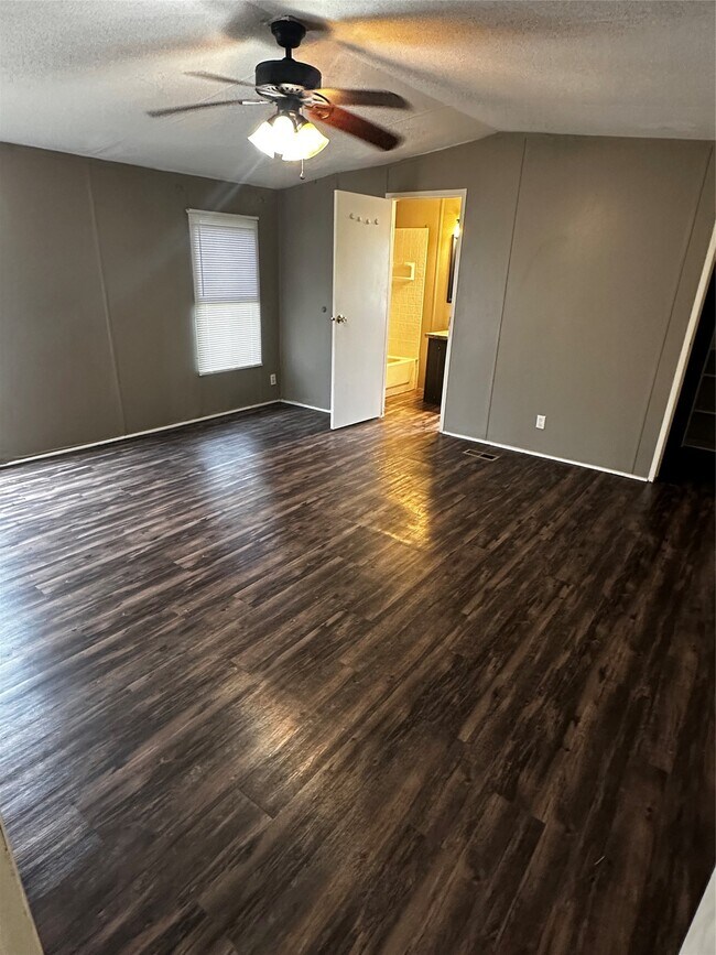 2021 N Battlebell Rd